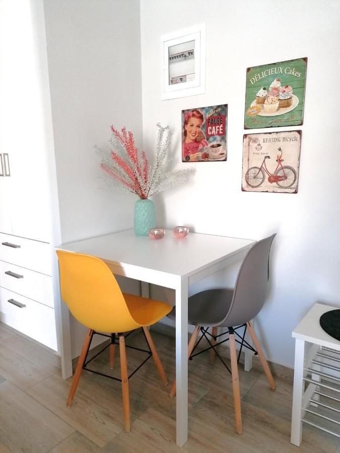 Myrsini'S Apartment Néa Péramos 외부 사진